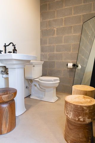 2205 E Rabbit Rd, Marfa, TX 79843