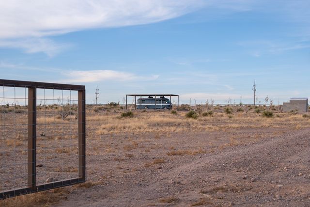 2205 E Rabbit Rd, Marfa, TX 79843