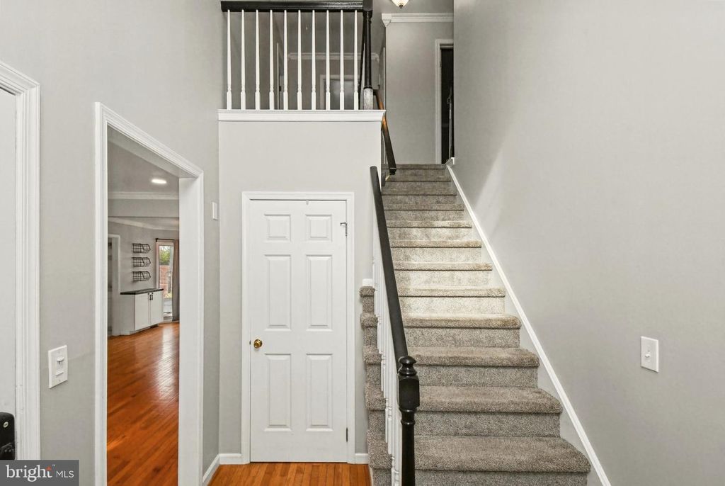 1019 MAYFLOWER DR, Quakertown, PA 18951 — photo 4