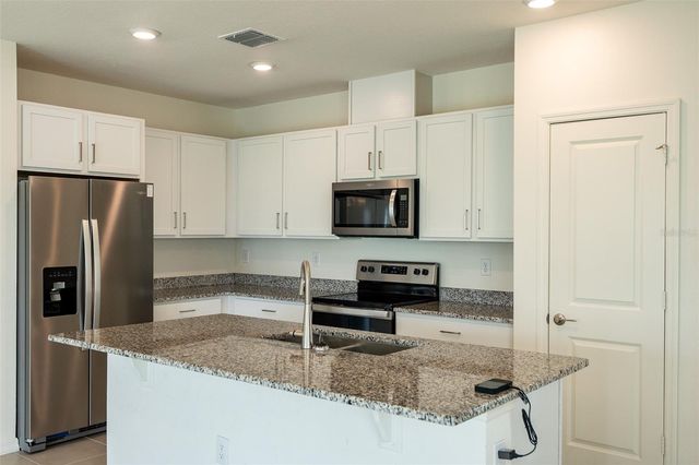 757 STONEY POINT CIRCLE, Davenport, FL 33896