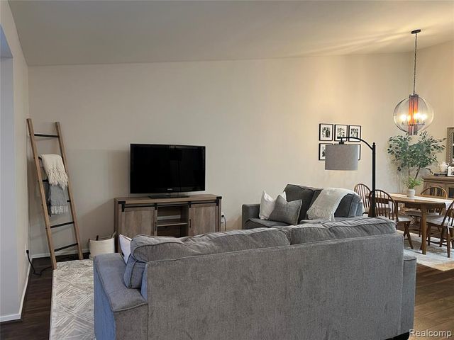 1861 N Arbor Way Drive Norvell To, Canton, MI 48188