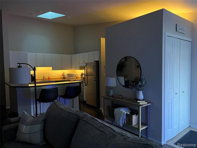 1861 N Arbor Way Drive Norvell To, Canton, MI 48188