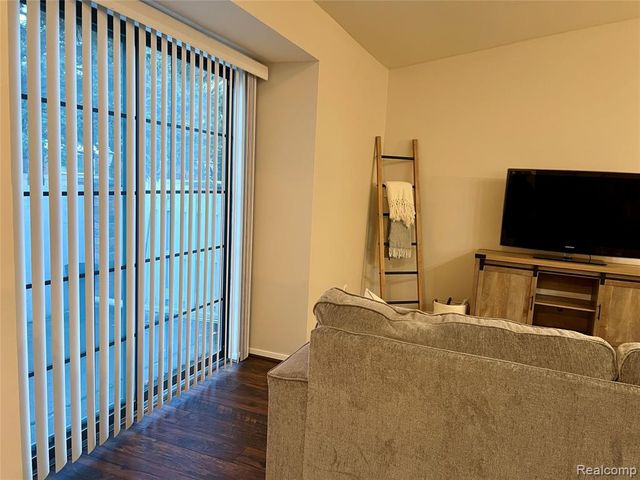 1861 N Arbor Way Drive Norvell To, Canton, MI 48188