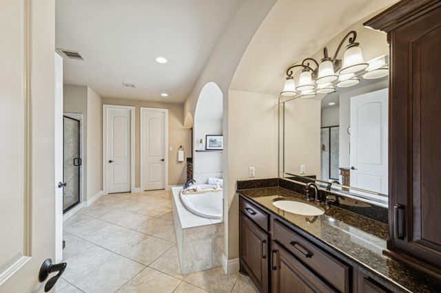 13603 Breakwater Path Loop, Houston, TX 77044