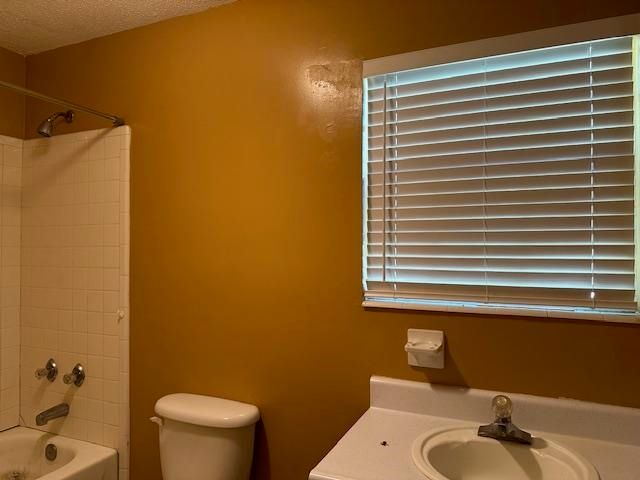 3521 Larkway Street, Tallahassee, FL 32305