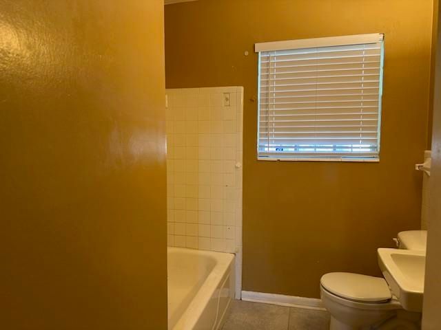 3521 Larkway Street, Tallahassee, FL 32305