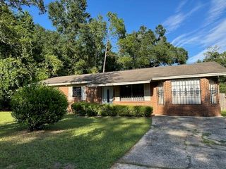 3521 Larkway Street, Tallahassee, FL 32305
