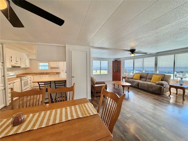 103 TAMARISK WAY, Leesburg, FL 34748