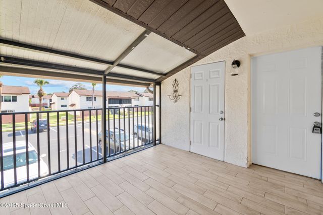 627 Ridge Club Drive 14, Melbourne, FL 32934