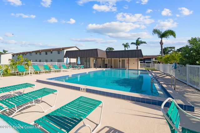 627 Ridge Club Drive 14, Melbourne, FL 32934