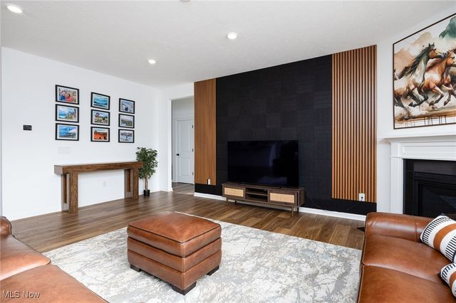 23569 Pine Valley Drive, Columbia Station, OH 44028