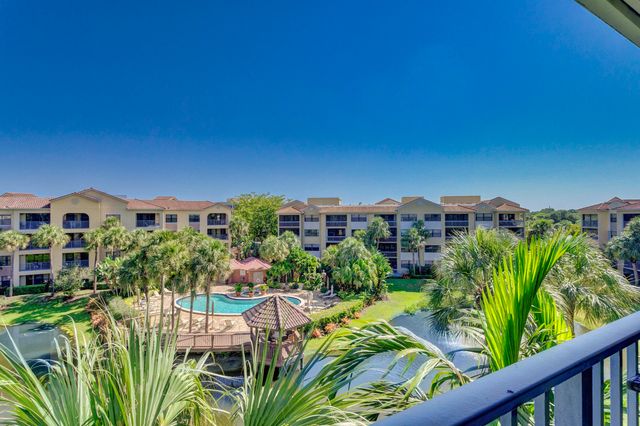 500 Uno Lago Drive 402, Juno Beach, FL 33408