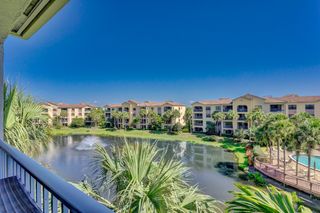 500 Uno Lago Drive 402, Juno Beach, FL 33408
