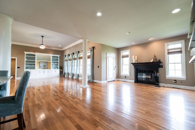 2045 Indigo Drive, Richmond, KY 40475
