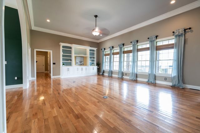 2045 Indigo Drive, Richmond, KY 40475