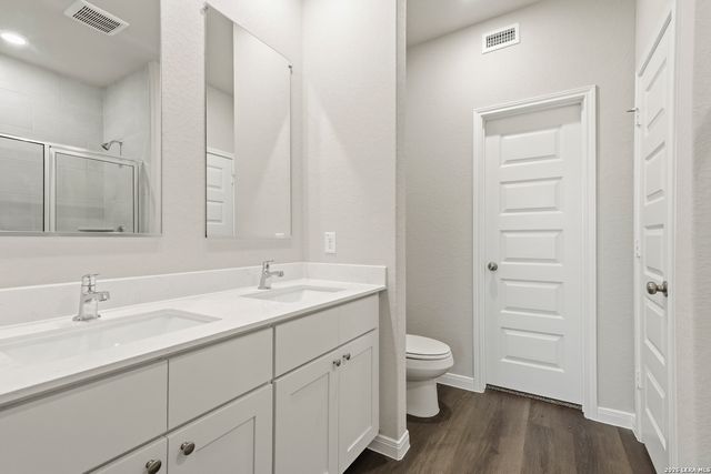 1233 Sweden, Seguin, TX 78155