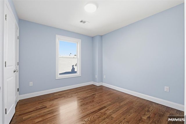 23 Edwin Place, Newark, NJ 07112