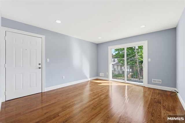 23 Edwin Place, Newark, NJ 07112