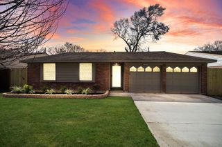 2222 Blueberry Lane, Pasadena, TX 77502