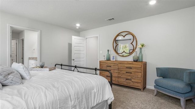 10555 Lowell Street W, Mobile, AL 36695