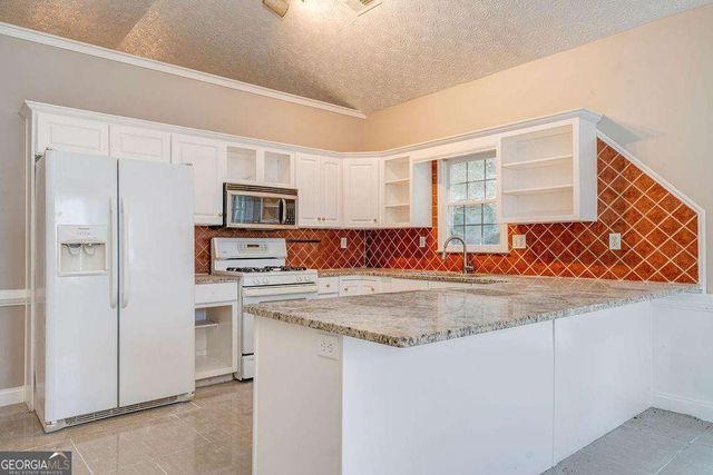 3090 Kings Drive NW, Kennesaw, GA 30144