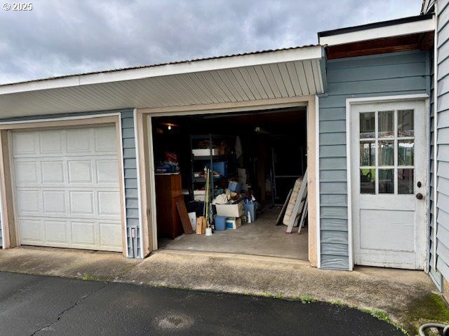 196 Ne FLAGG St, Roseburg, OR 97470