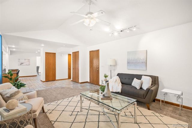 6470 S Locust Way, Centennial, CO 80111