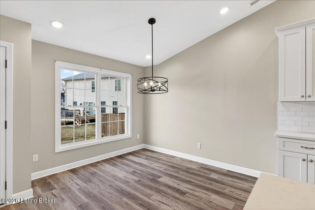 4714 Church Rd, Louisville, KY 40272