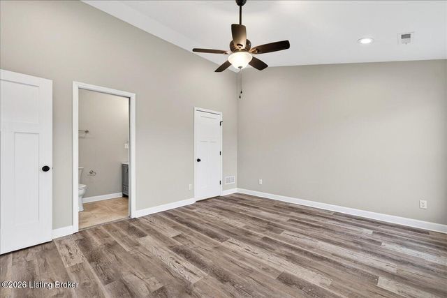 4714 Church Rd, Louisville, KY 40272