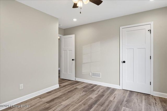 4714 Church Rd, Louisville, KY 40272