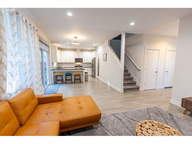 5551 CROSSLER MEADOW Loop, Salem, OR 97306