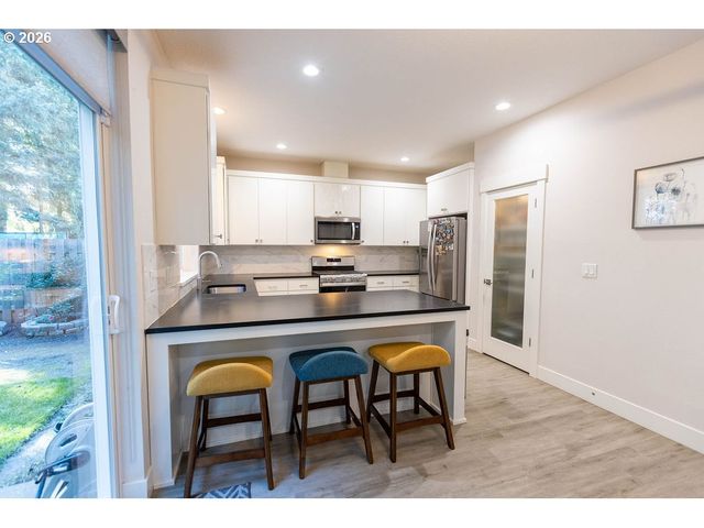 5551 CROSSLER MEADOW Loop, Salem, OR 97306