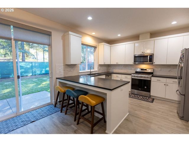 5551 CROSSLER MEADOW Loop, Salem, OR 97306