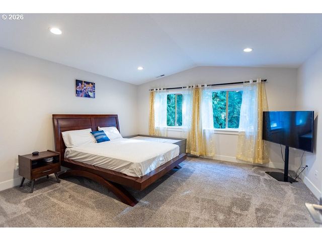 5551 CROSSLER MEADOW Loop, Salem, OR 97306