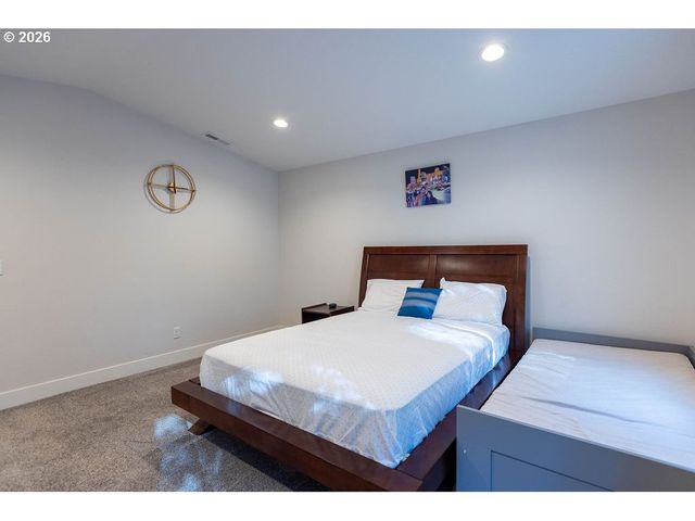5551 CROSSLER MEADOW Loop, Salem, OR 97306
