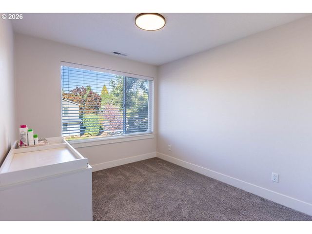 5551 CROSSLER MEADOW Loop, Salem, OR 97306