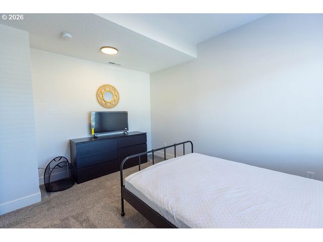 5551 CROSSLER MEADOW Loop, Salem, OR 97306