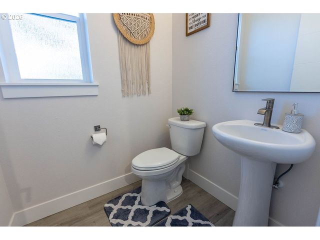 5551 CROSSLER MEADOW Loop, Salem, OR 97306