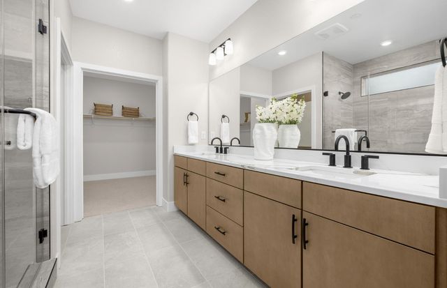 2073 Warp Ave, Roseville, CA 95747