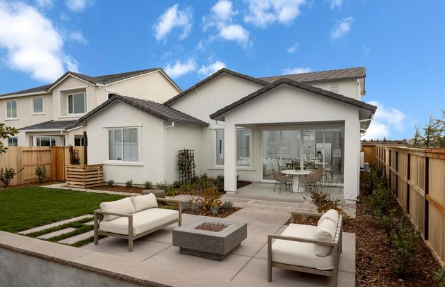 2073 Warp Ave, Roseville, CA 95747