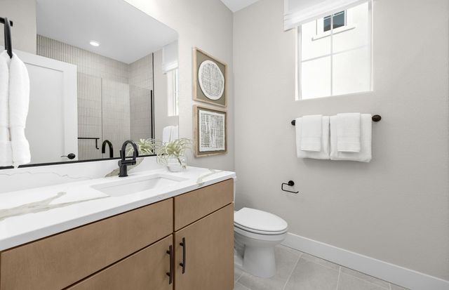 2073 Warp Ave, Roseville, CA 95747