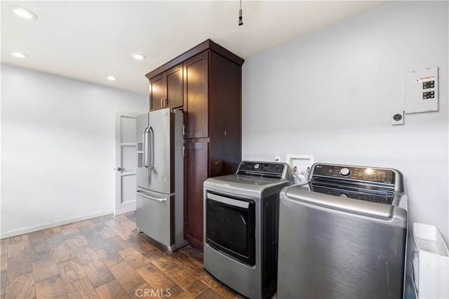 527 E Maple, Glendale, CA 91205