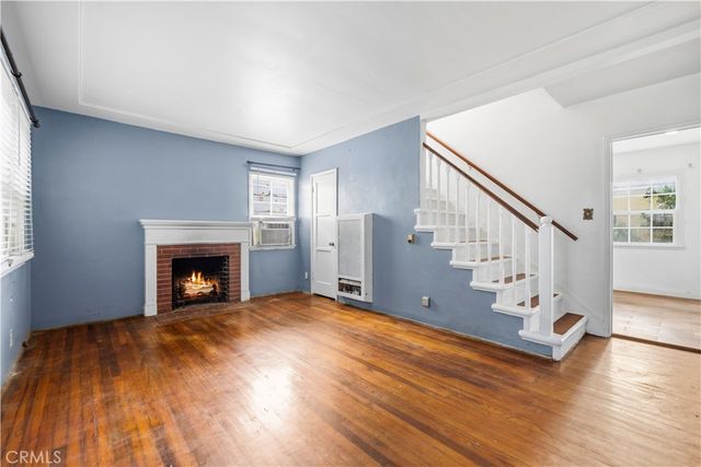 527 E Maple, Glendale, CA 91205
