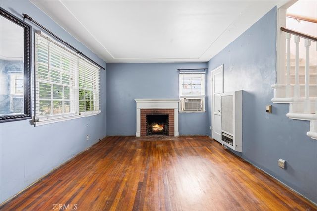 527 E Maple, Glendale, CA 91205
