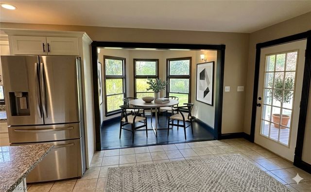 11379 Woodiebrook Road, Chardon, OH 44024