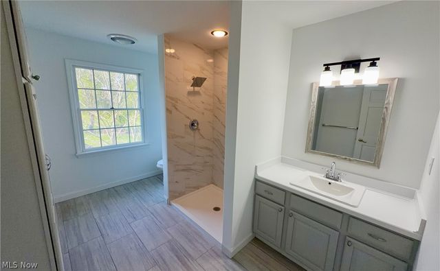 11379 Woodiebrook Road, Chardon, OH 44024
