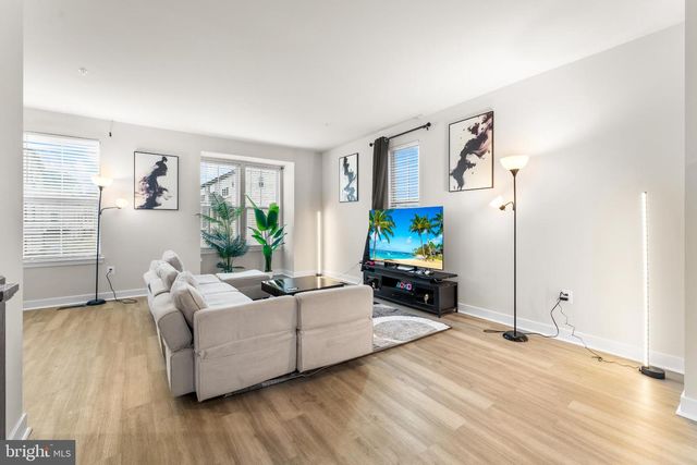 117 HAWLINGS RIVER RD, Laurel, MD 20708