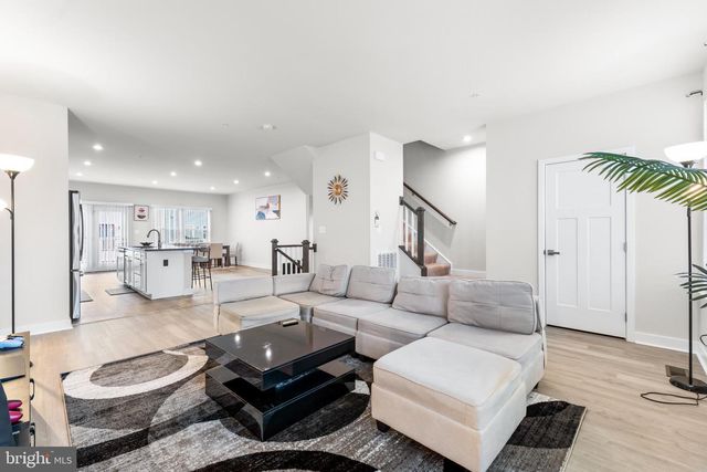 117 HAWLINGS RIVER RD, Laurel, MD 20708