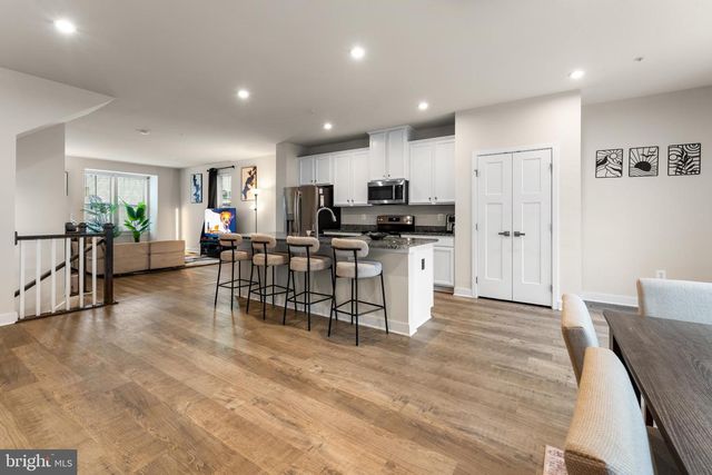 117 HAWLINGS RIVER RD, Laurel, MD 20708