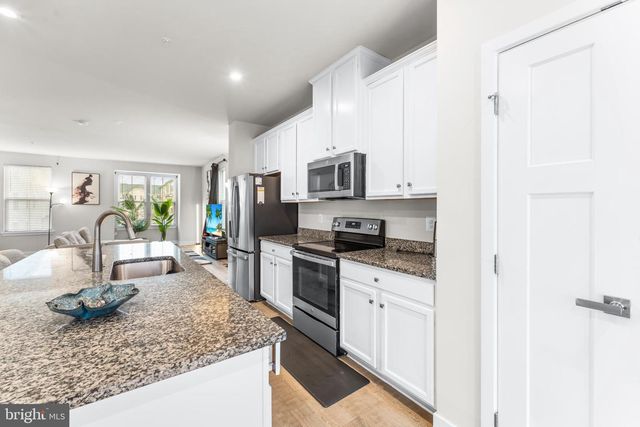 117 HAWLINGS RIVER RD, Laurel, MD 20708